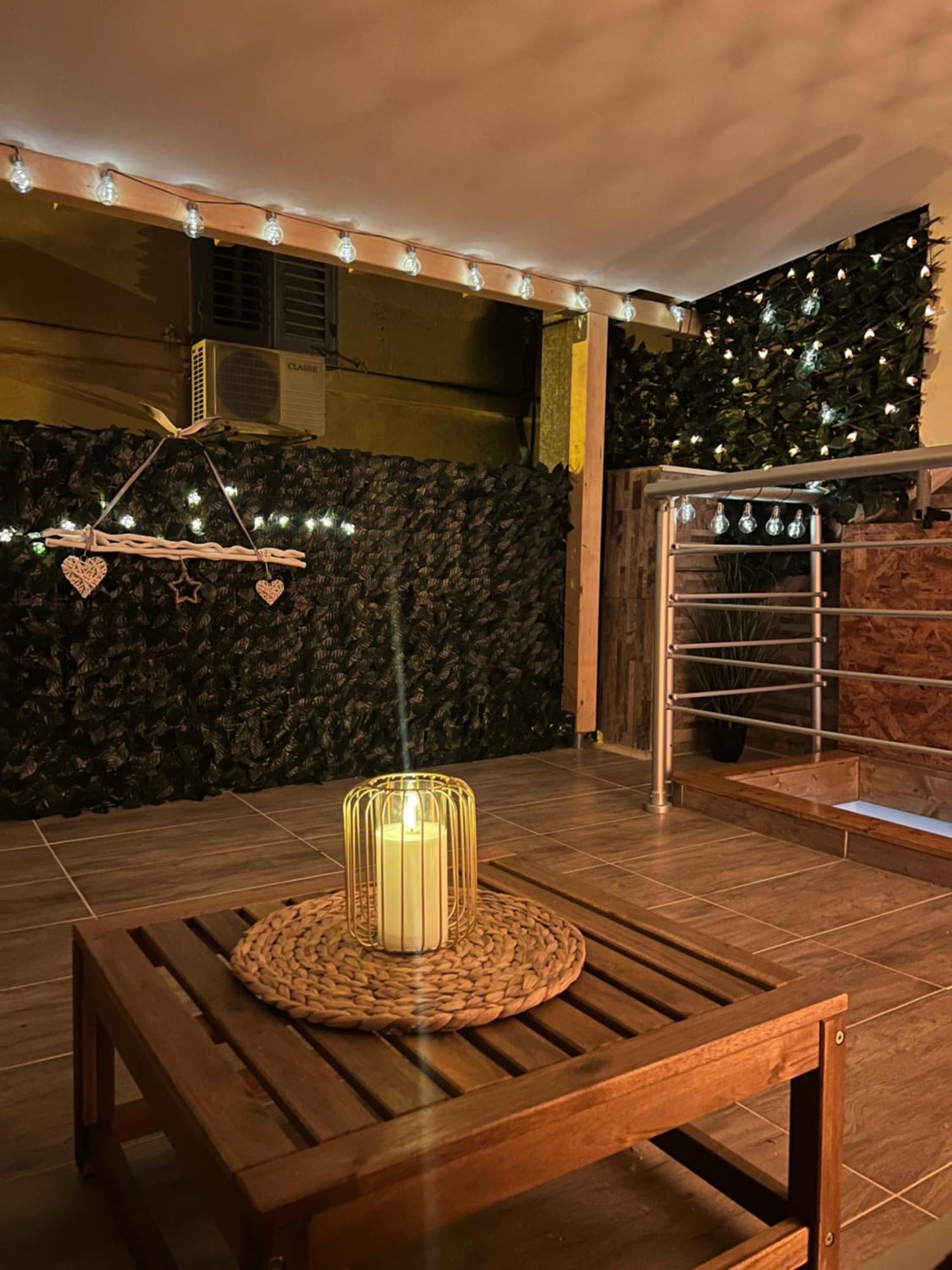 Klarisa City Center Apartment With Terrace Split Exterior foto